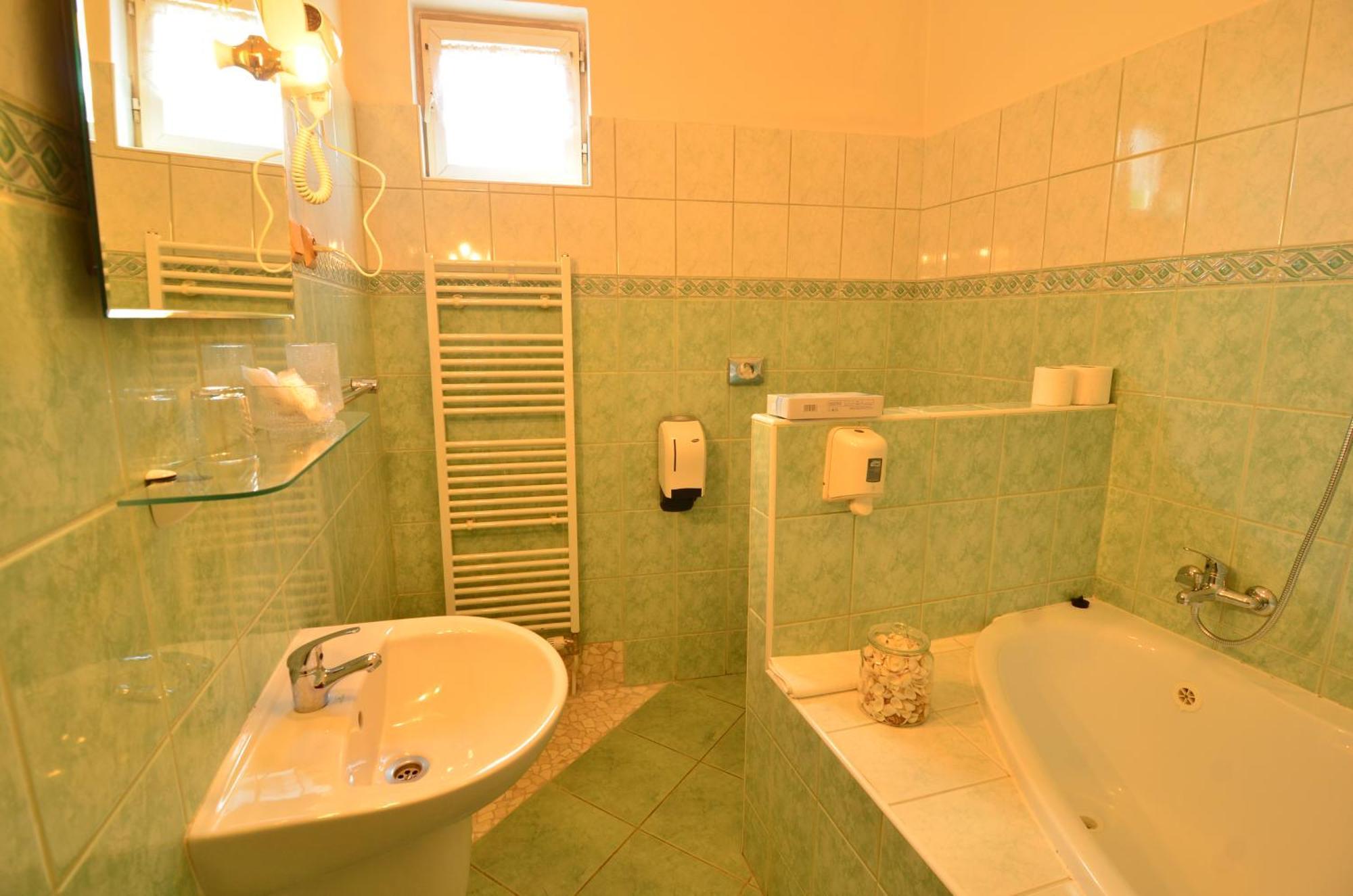 Baronka Bed & Breakfast & Bistrot Betliar Екстер'єр фото